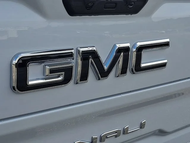 New 2026 Glacier White Tricoat GMC Denali Ultimate image 27