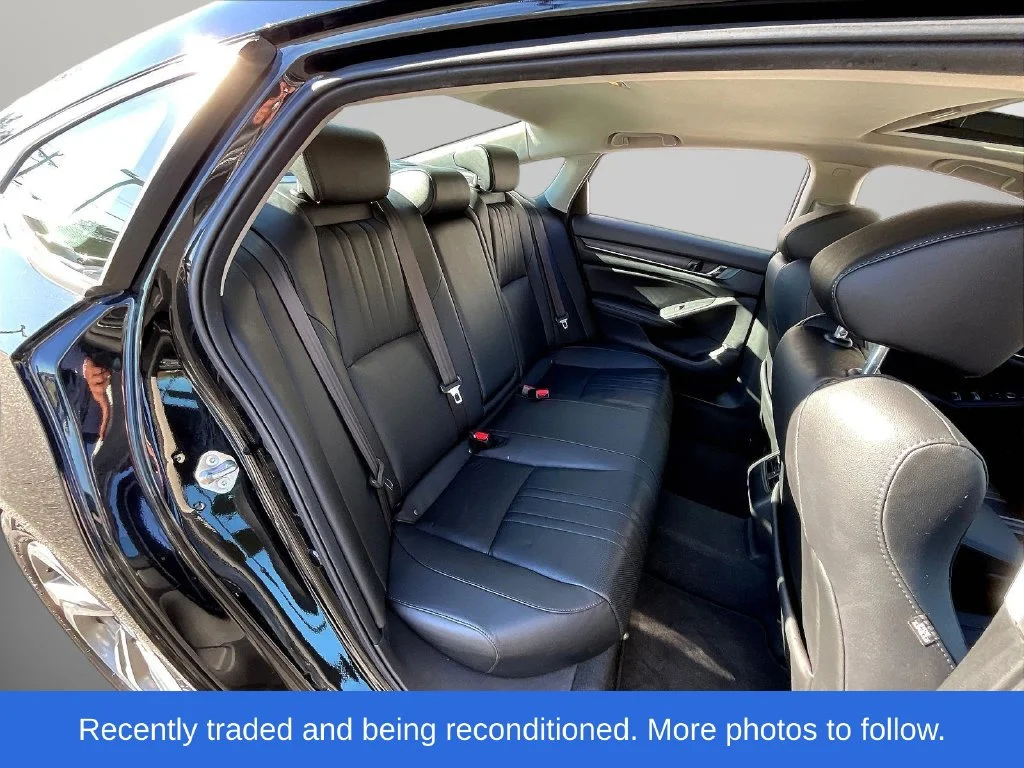 Used 2019 Crystal Black Pearl Honda EX-L image 23
