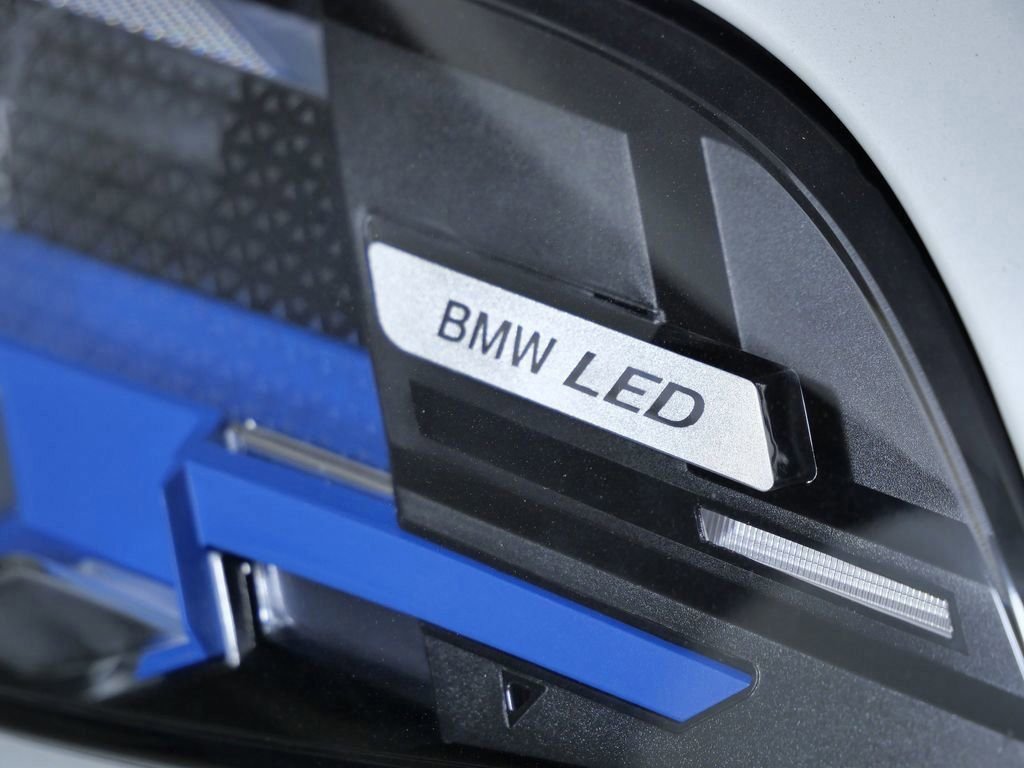 Used 2026 Mineral White Metallic BMW xDrive50e image 5