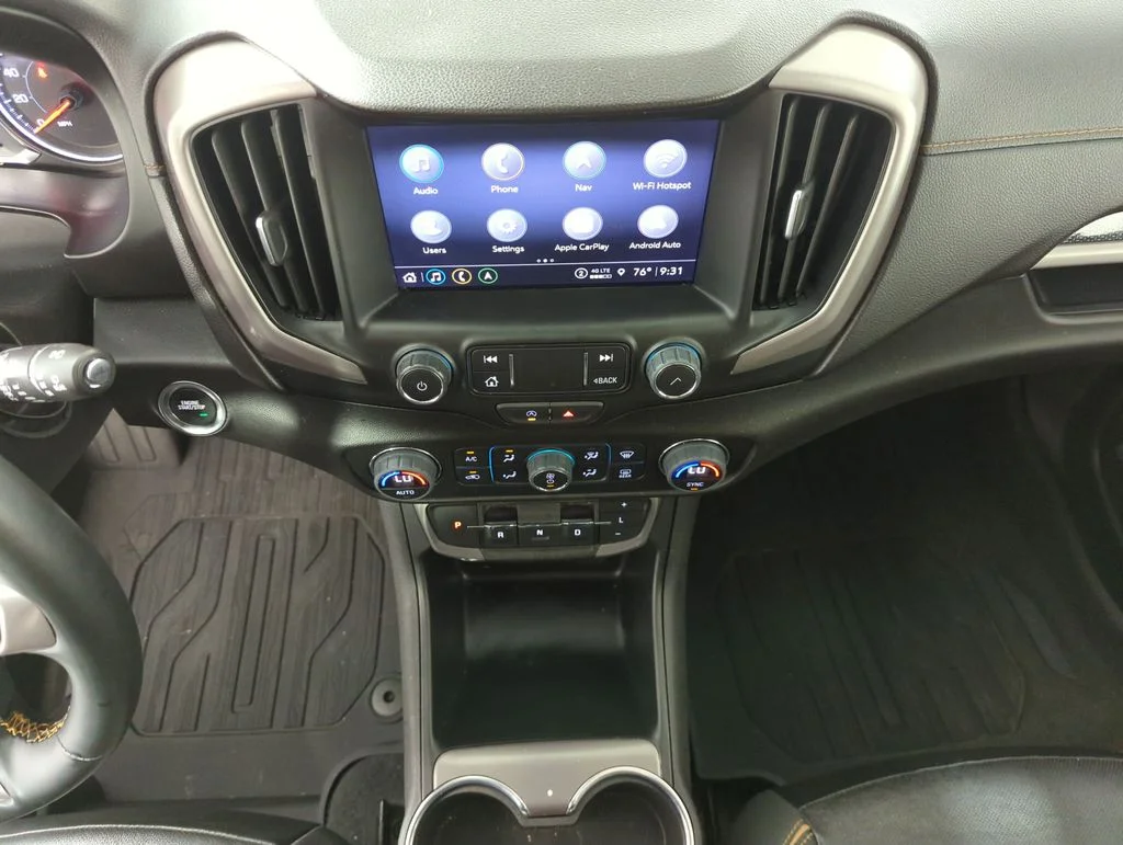 Used 2023 Sterling Metallic GMC AT4 image 14
