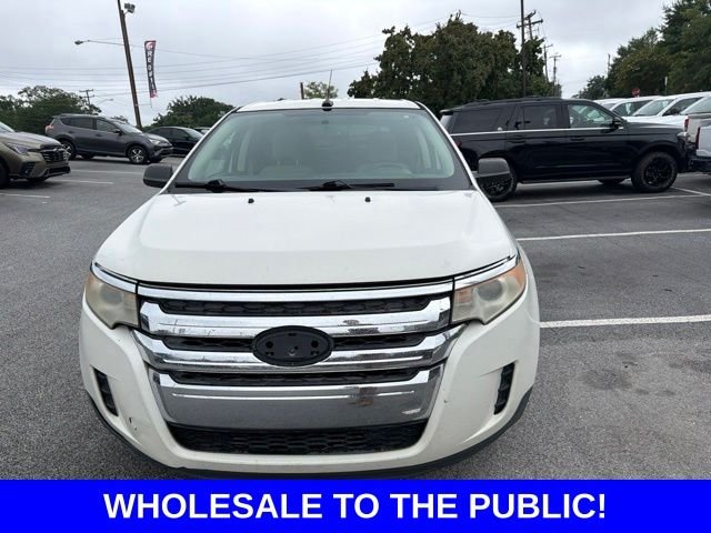 Used 2012 White Suede Ford SE image 1