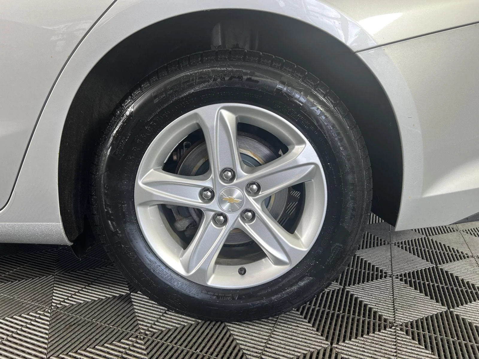 Used 2021 Silver Ice Metallic Chevrolet LS image 24