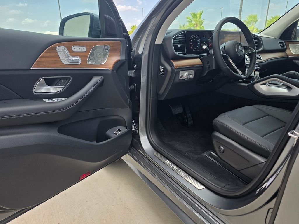 New 2026 Selenite Grey Metallic Mercedes-Benz GLE 350 image 11