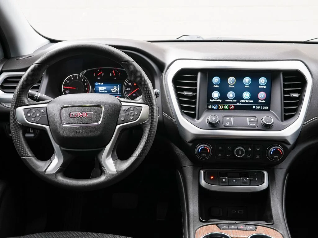 Used 2022 White GMC SLE image 18