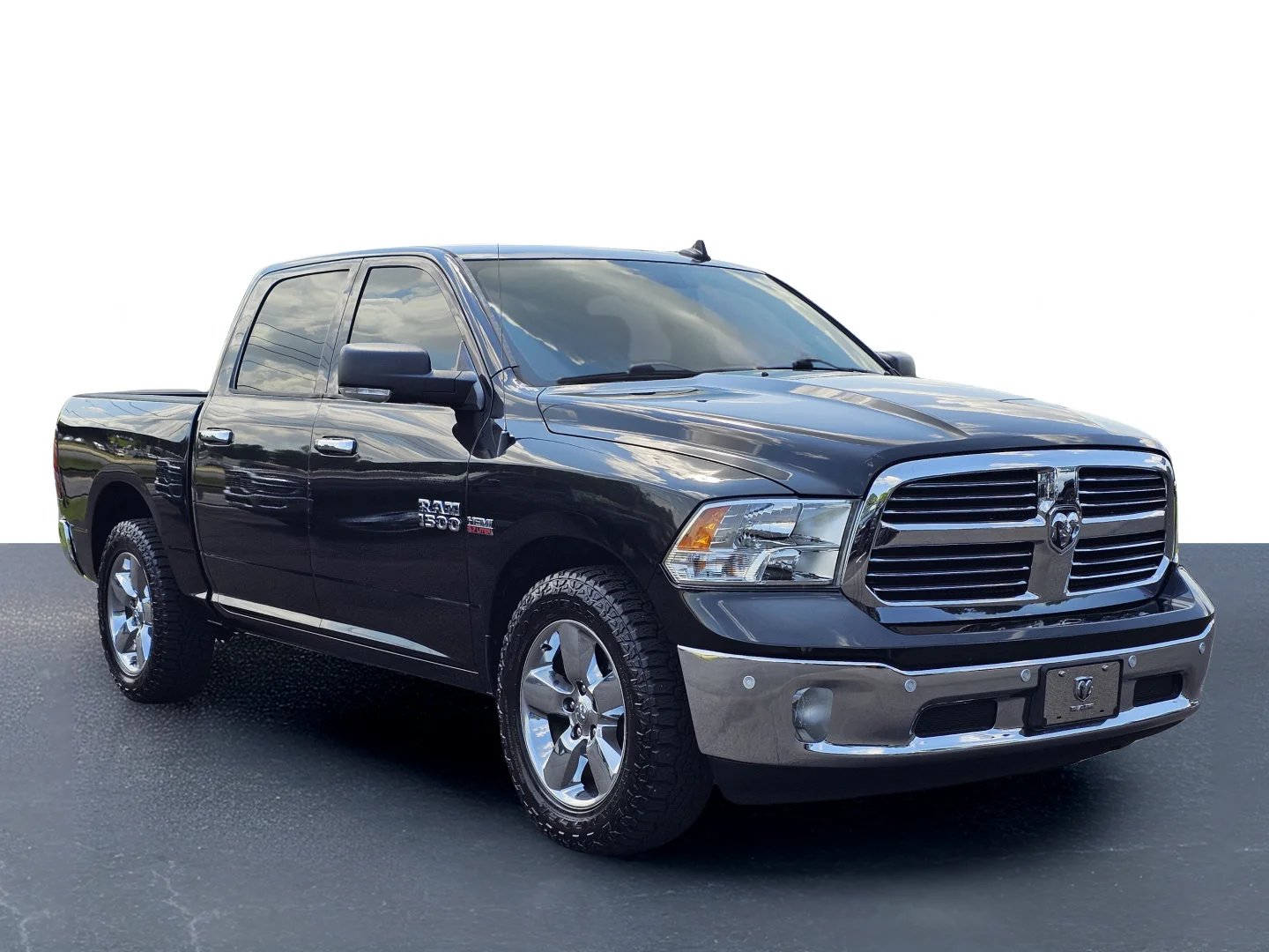 Used 2017 Brilliant Black Crystal Pearlcoat Ram Big Horn image 5