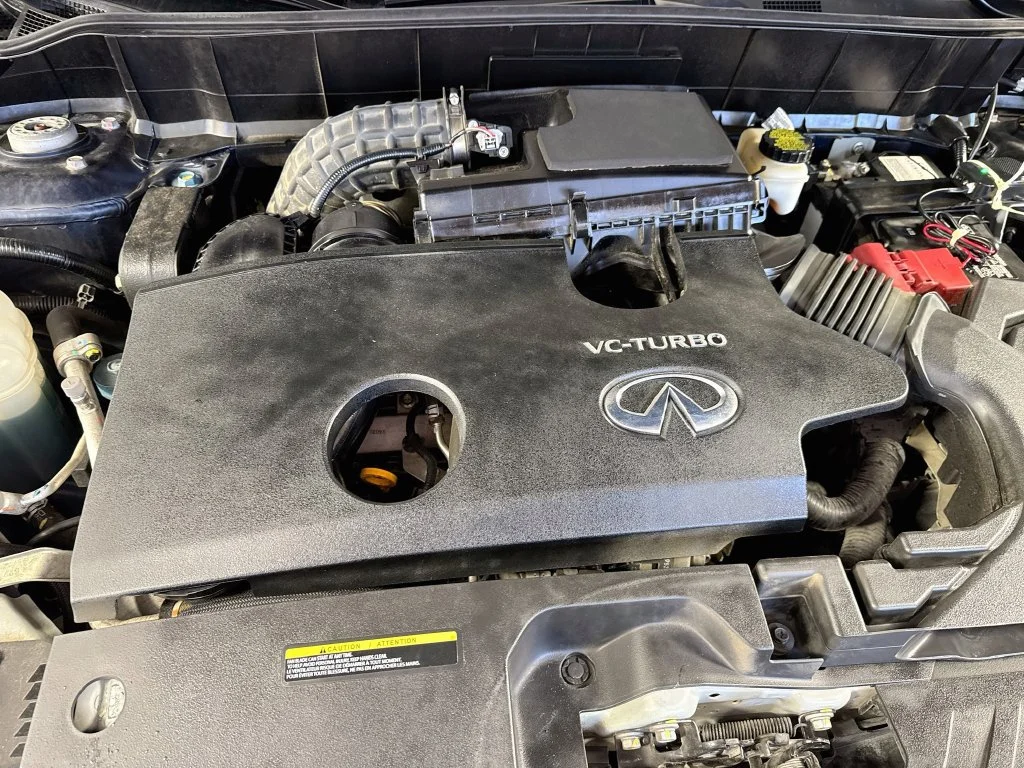 Certified Used 2020 Blue INFINITI LUXE image 40