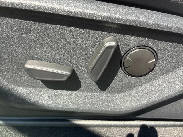 New 2026 Carbonized Gray Metallic Ford F-250® Lariat® image 21