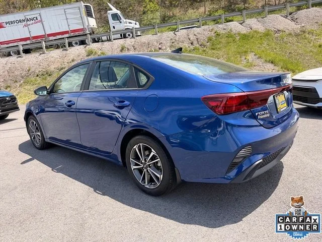 Used 2023 Blue Kia LXS image 4