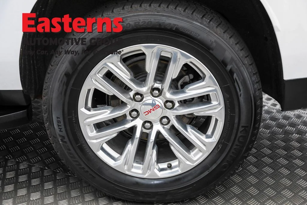 Used 2023 White GMC SLT image 36