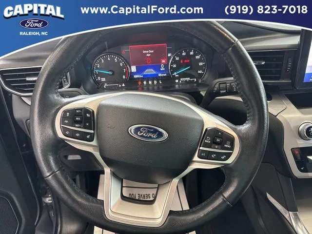 Used 2023 Silver Ford XLT image 24