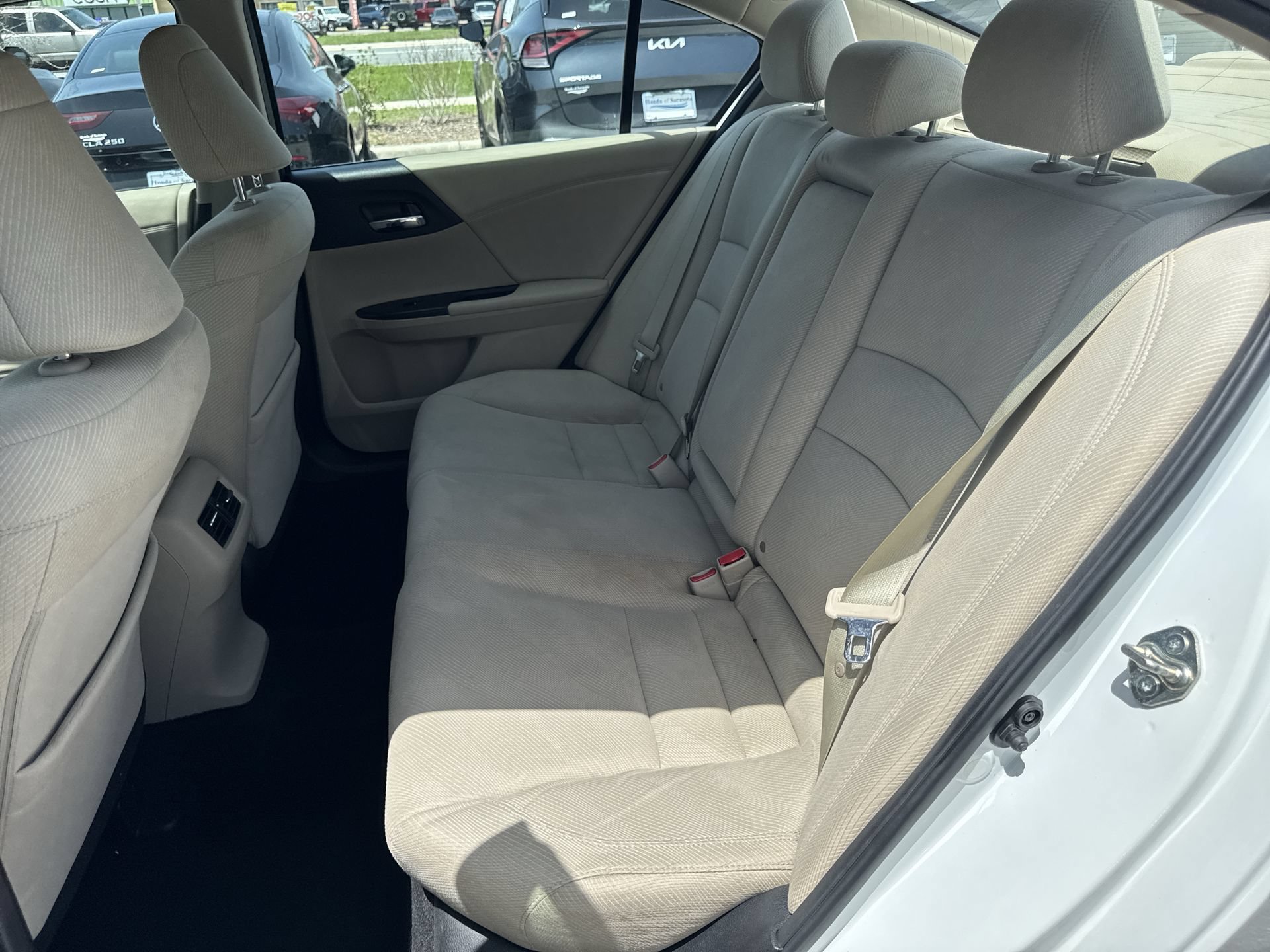 Used 2017 White Honda EX image 18