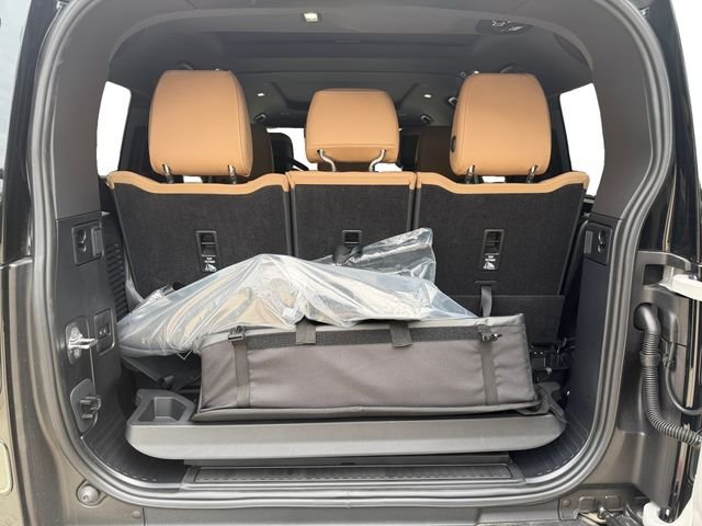 New 2026 Borasco Grey Land Rover X-Dynamic SE image 18