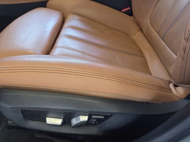 Used 2019 Mineral White Metallic BMW 540i image 14