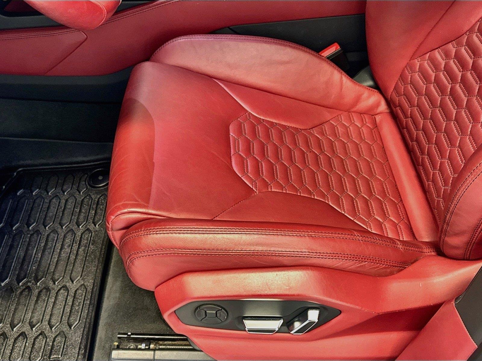 Used 2020 Nero Helene Metallic Lamborghini Base image 20