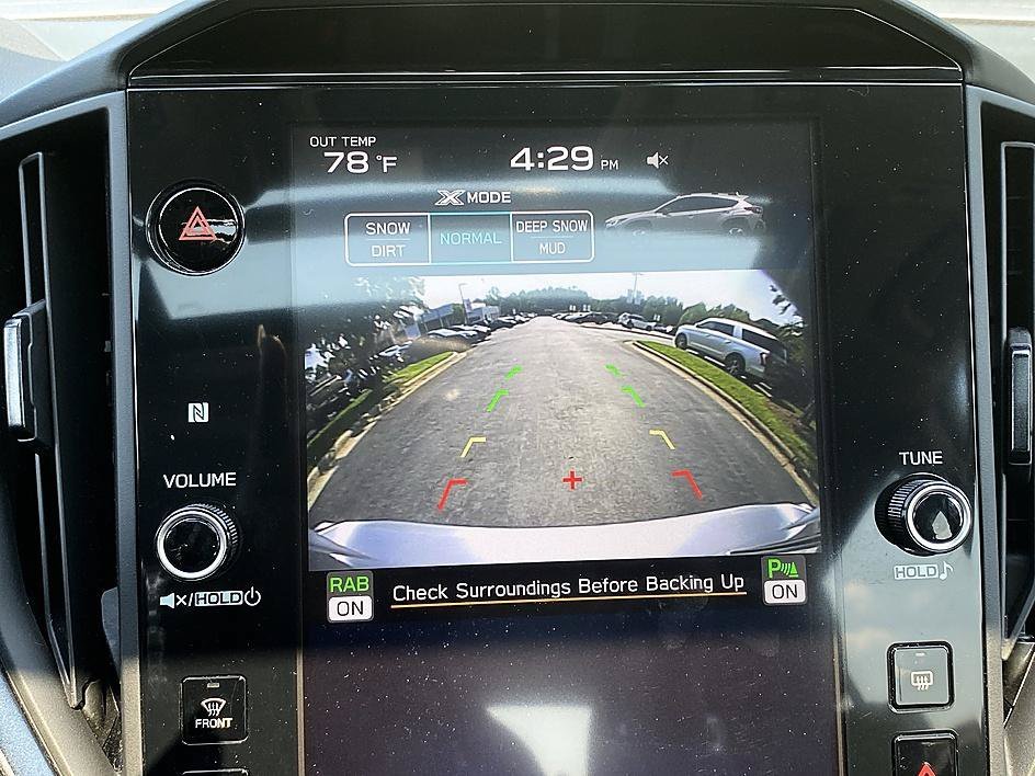Used 2025 Ice Silver Metallic Subaru Limited image 15