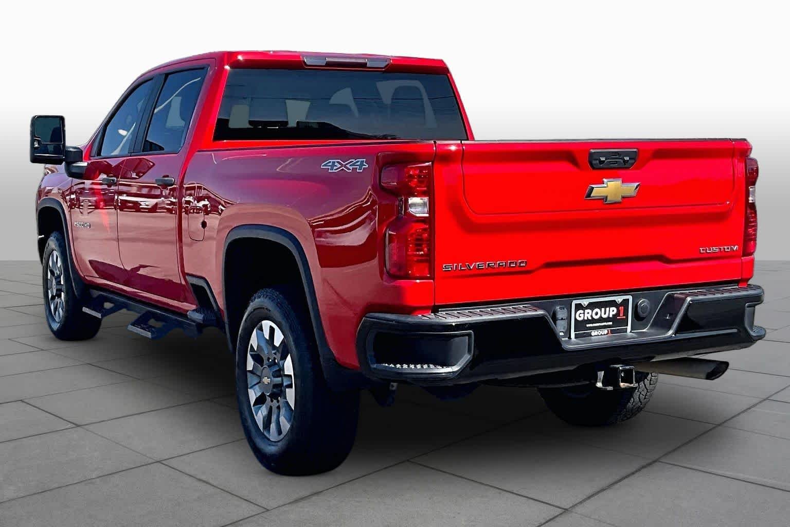 Used 2023 RED HOT Chevrolet Custom image 12