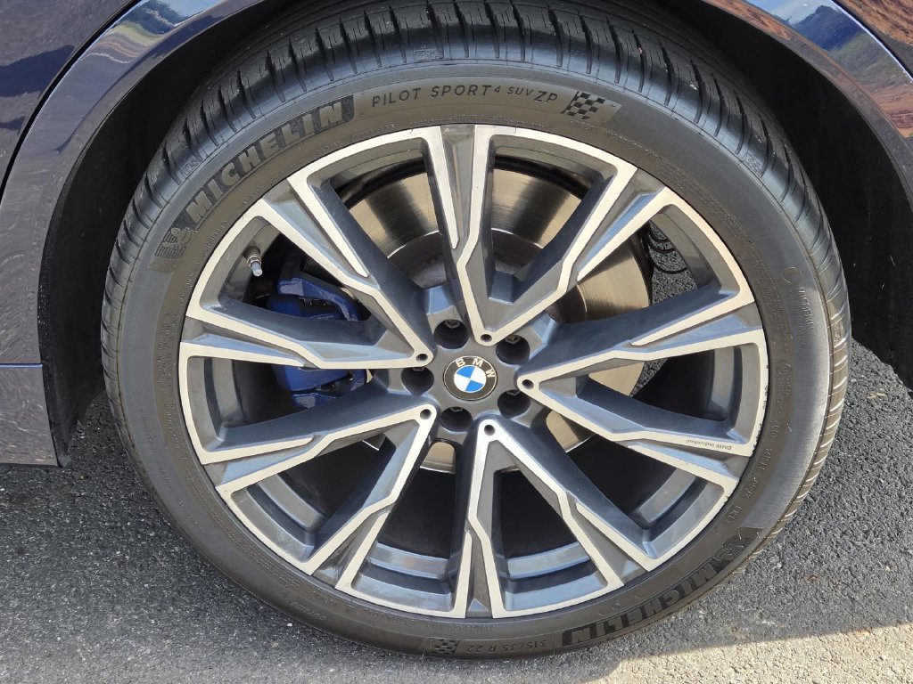 Used 2022 Tanzanite Blue II Metallic BMW M50i image 46