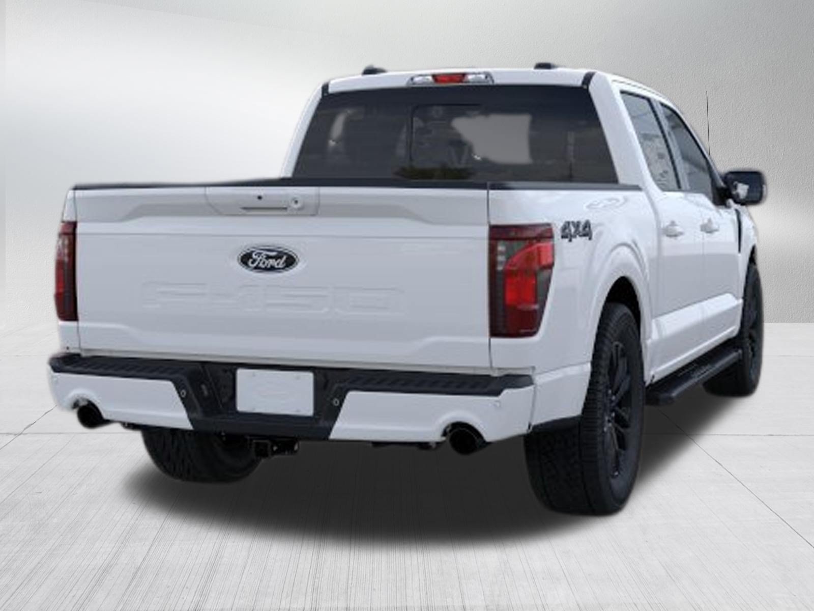 New 2026 Oxford White Ford XLT image 8
