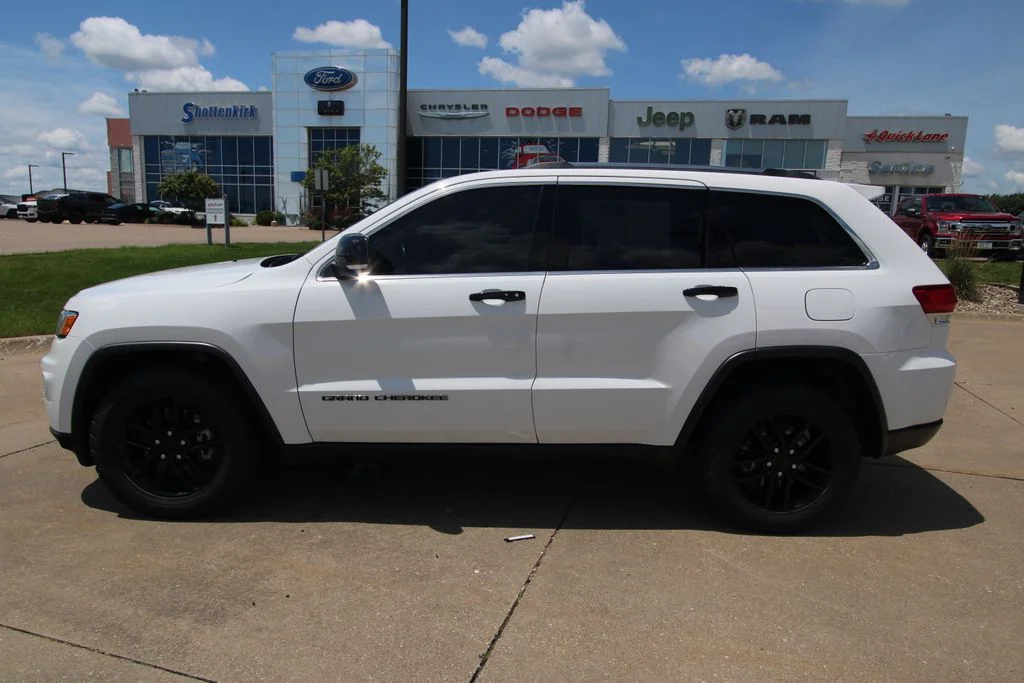 Used 2021 Bright White Clearcoat Jeep Limited image 17