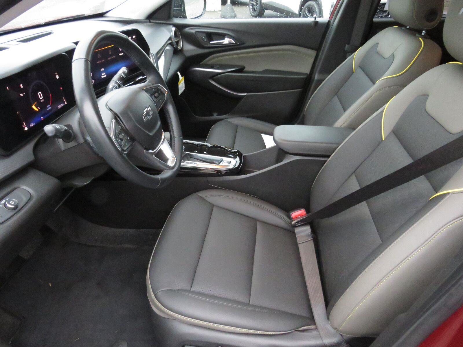 Used 2024 Crimson Metallic Chevrolet ACTIV image 21