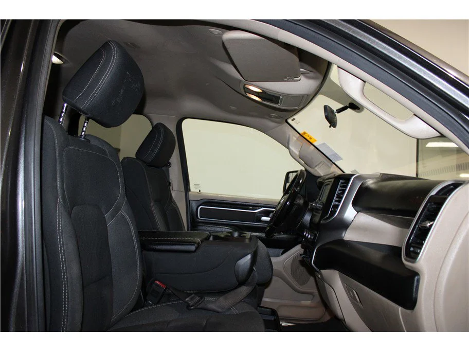 Used 2020 Granite Crystal Metallic Clearcoat Ram Big Horn image 21