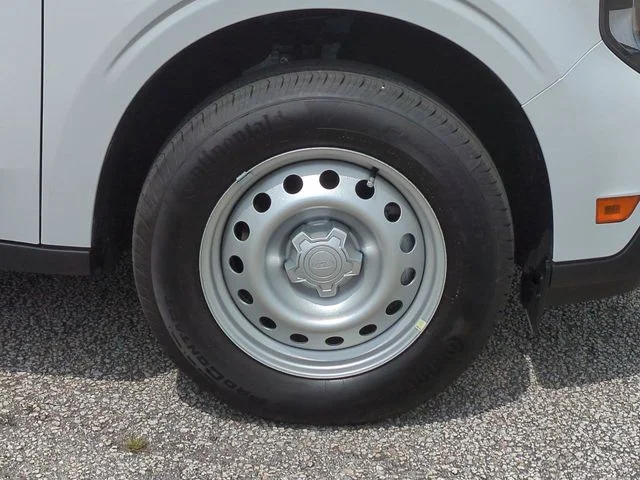 New 2026 Oxford White Ford XL image 11