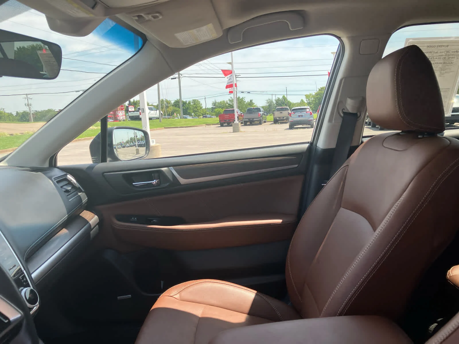 Used 2019 Crystal Black Silica Subaru Touring image 10