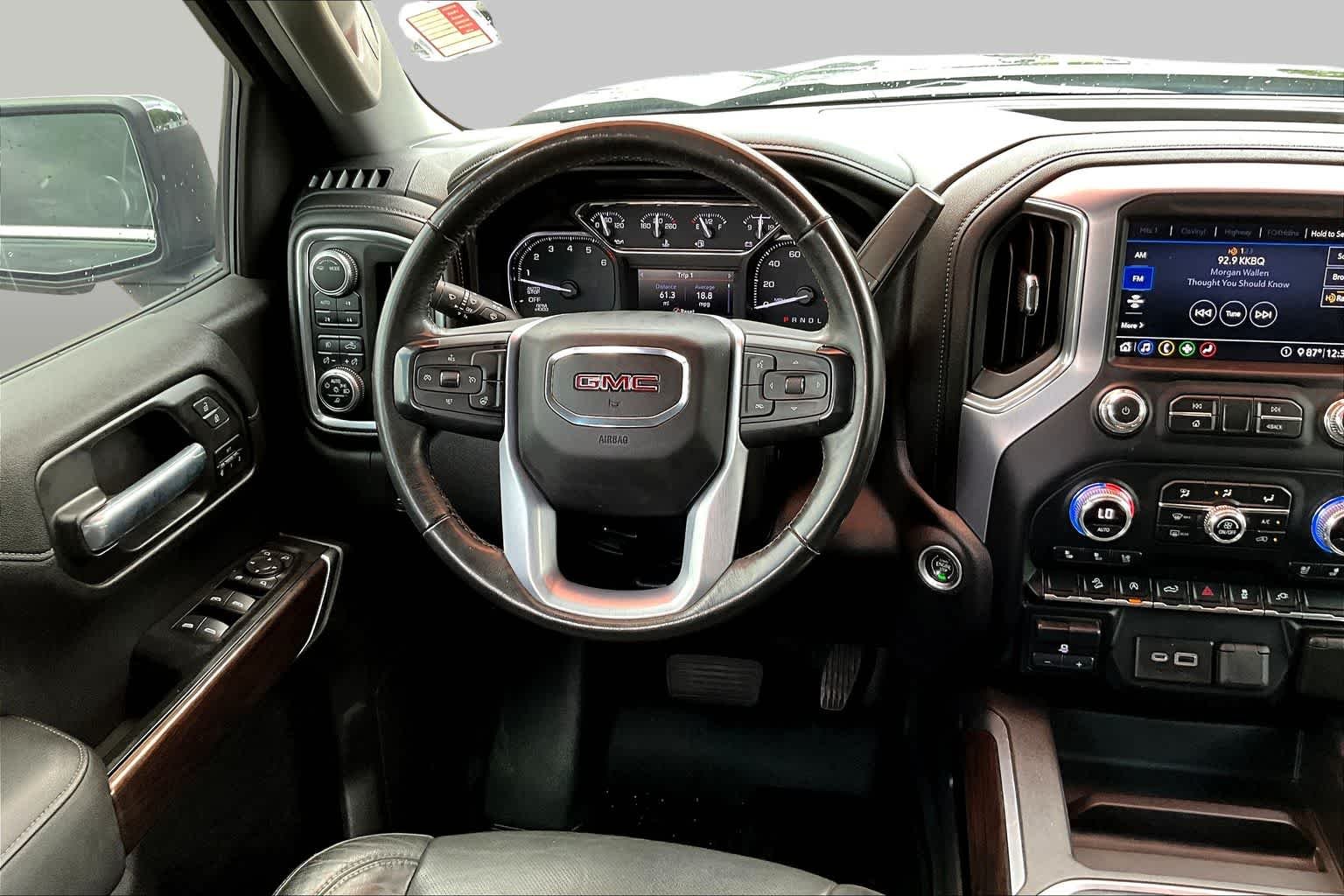 Used 2020 Onyx Black GMC SLT image 6