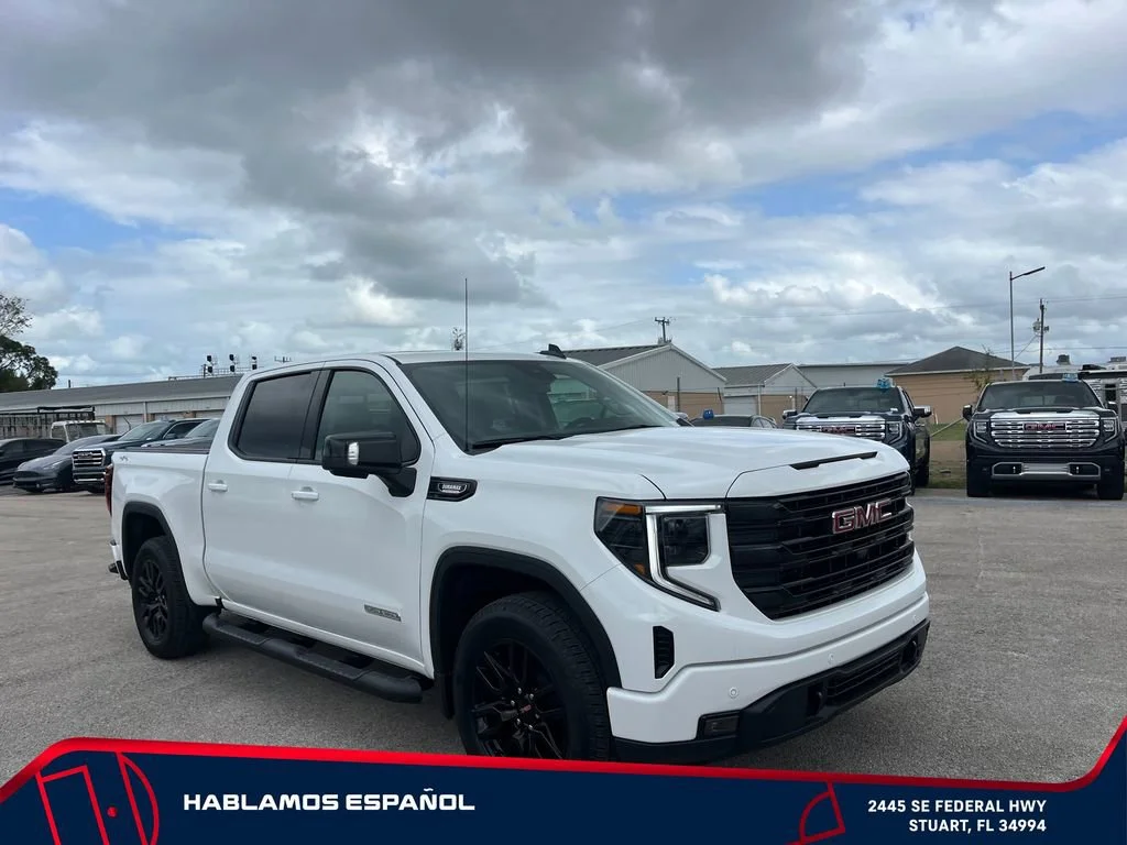 New 2026 Summit White GMC Elevation image 2