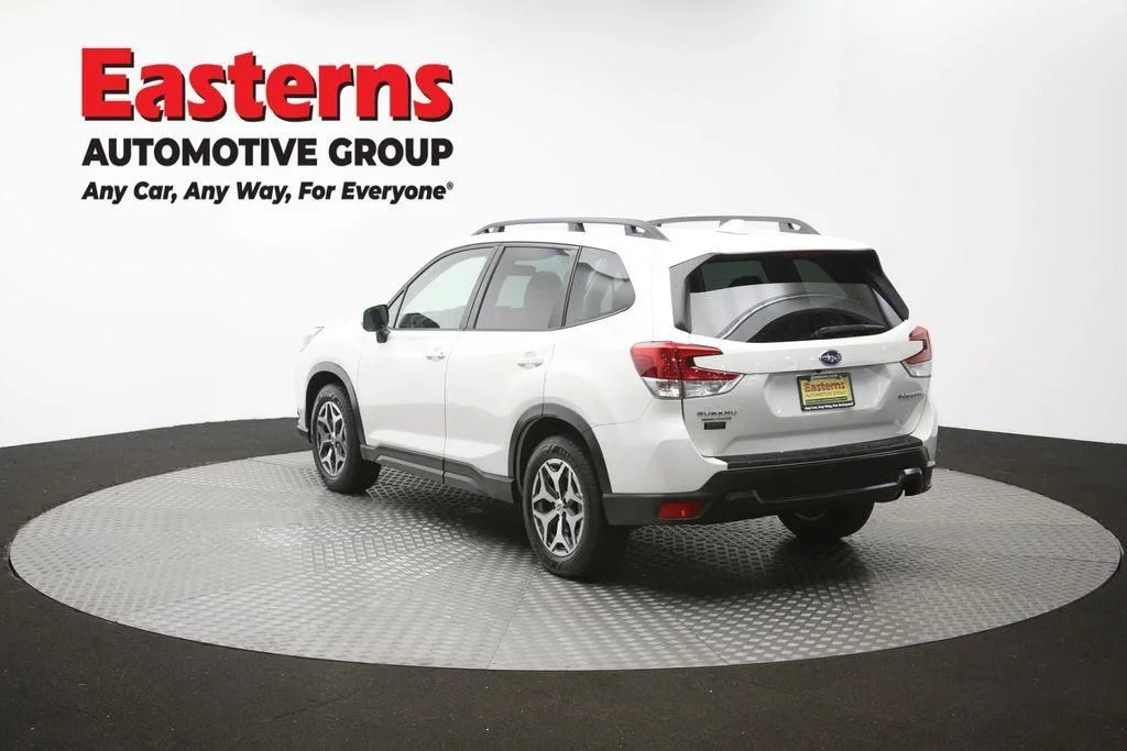 Used 2022 White Subaru Premium image 70