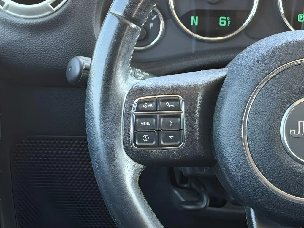 Used 2018 Bright White Clearcoat Jeep Sahara image 13
