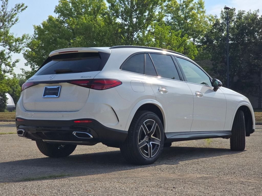 New 2026 Polar White Mercedes-Benz GLC 300 image 17