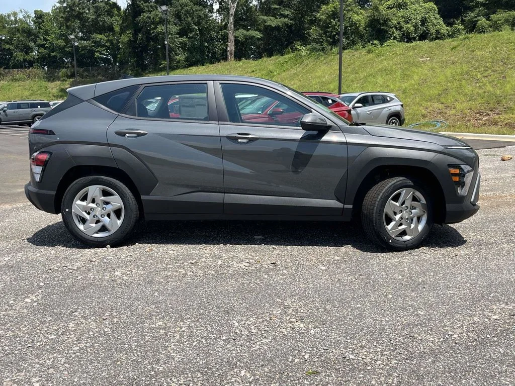 New 2026 Gray Hyundai SE image 2