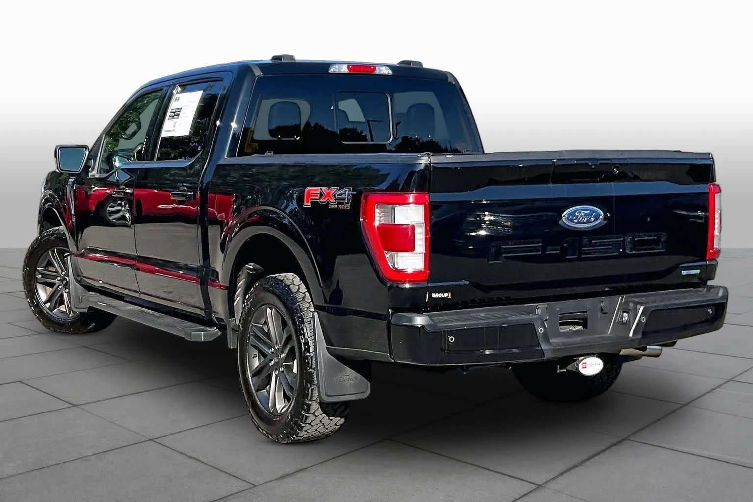 Used 2022 Agate Black Ford LARIAT image 12