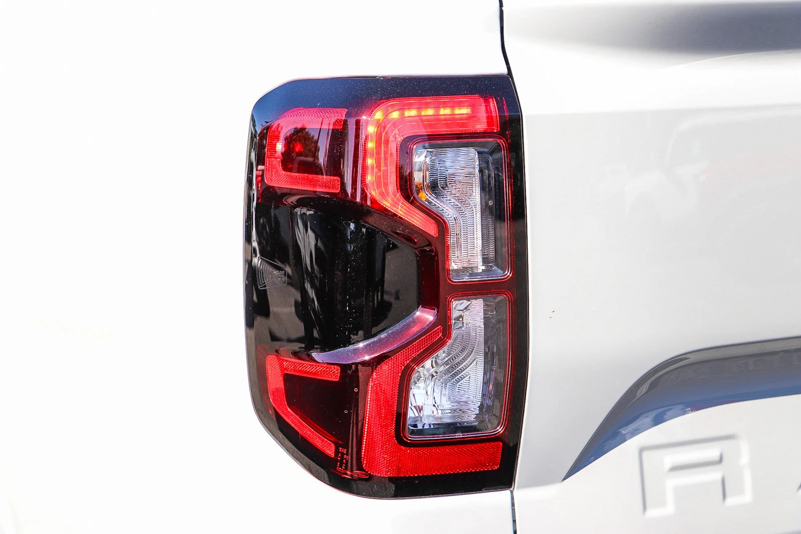 New 2026 Avalanche Ford XLT image 9