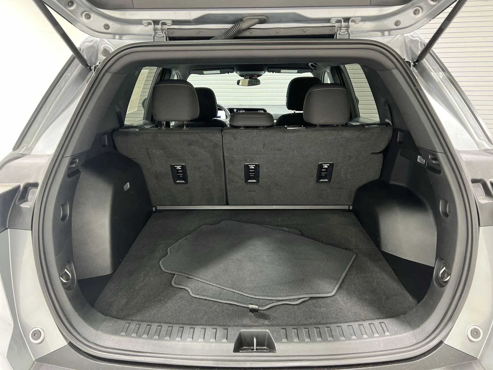 Used 2025 Gray Chevrolet LT image 23