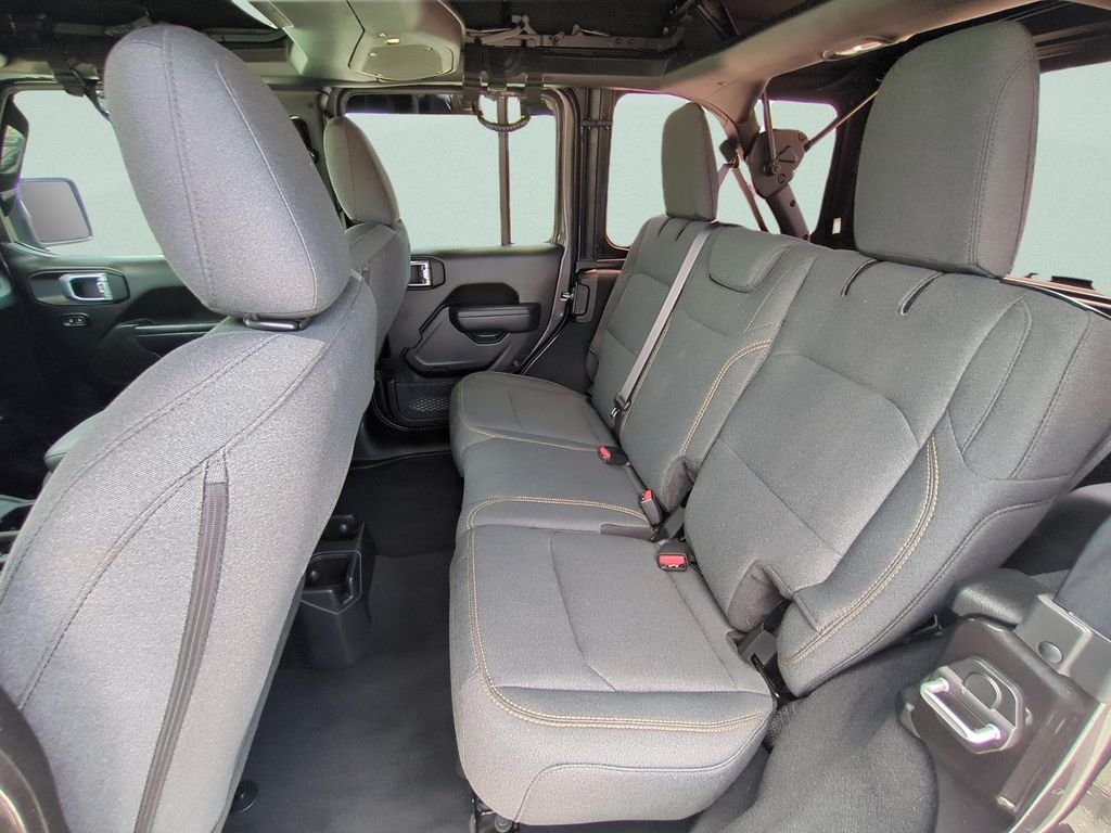 Used 2024 Gray Jeep Sport S image 10