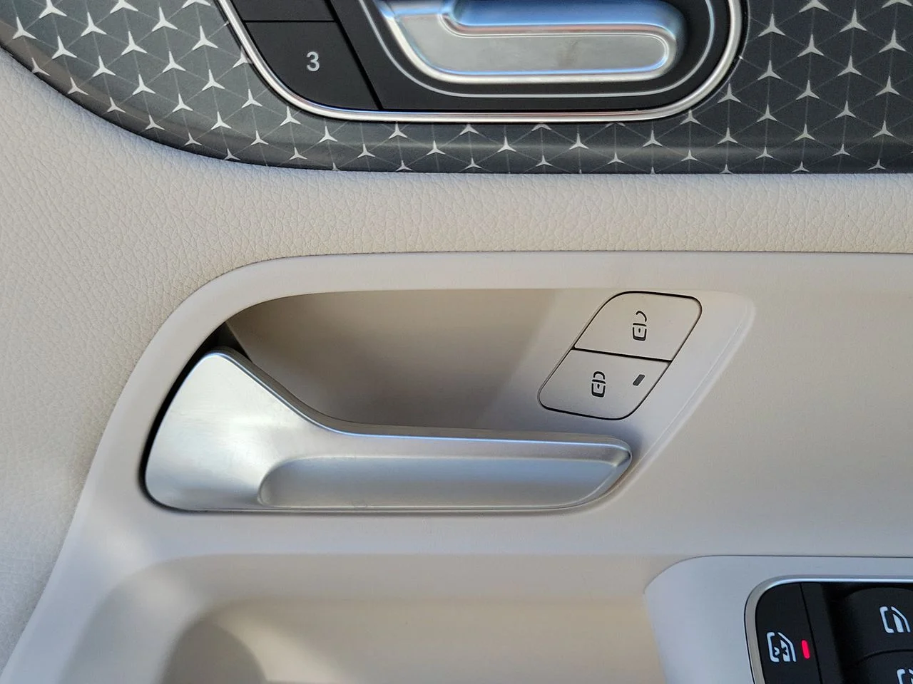 Certified Used 2026 White Mercedes-Benz GLA 250 image 26