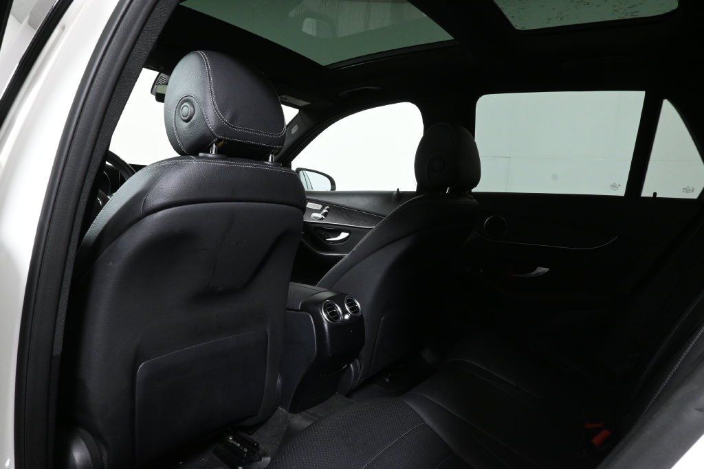 Certified Used 2021  Mercedes-Benz GLC 300 image 7