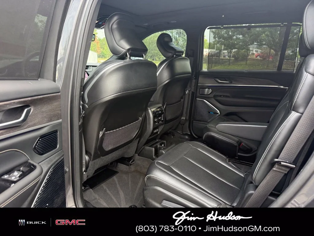 Used 2021 Gray Jeep Overland 4x4 image 25