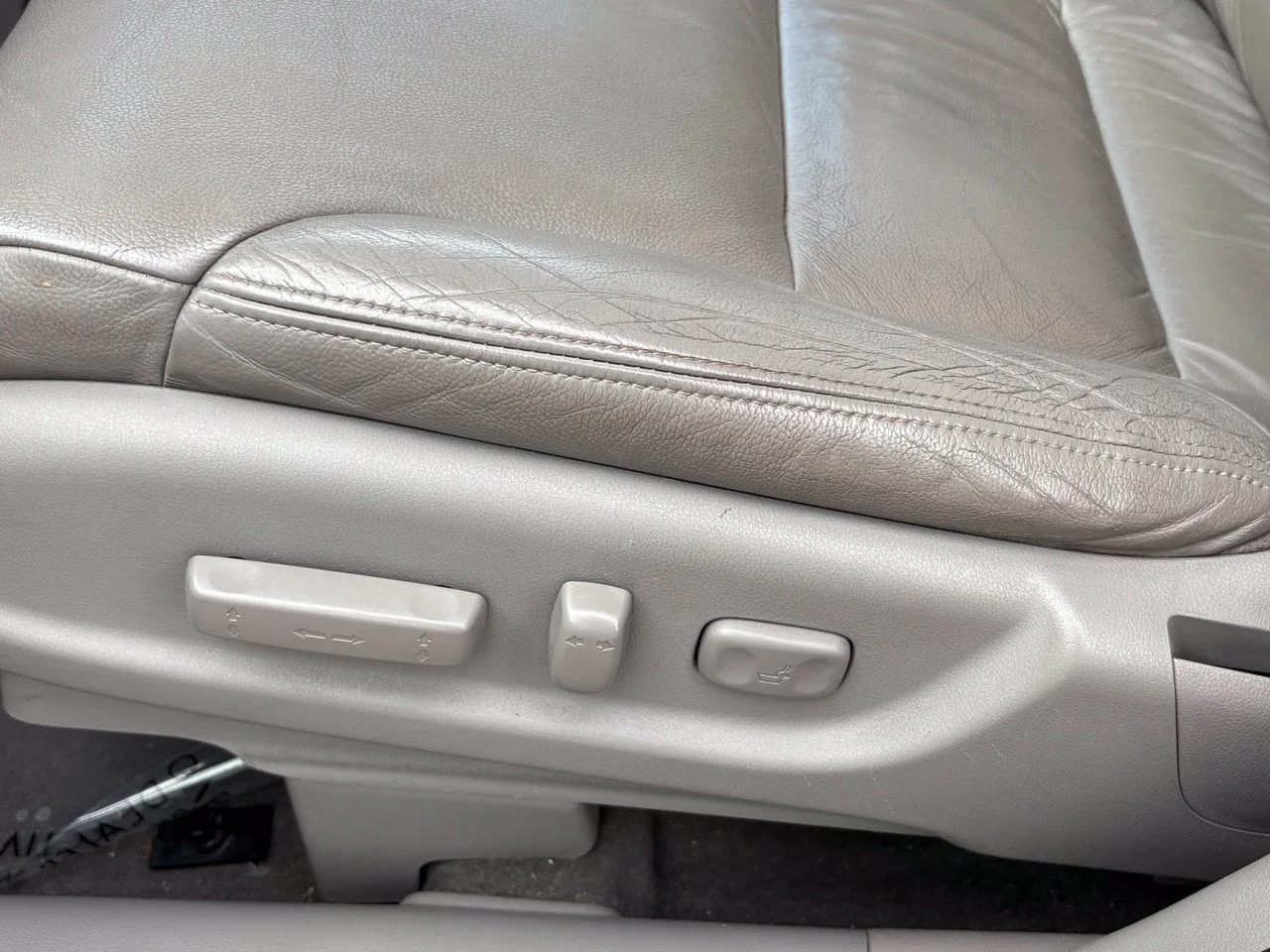 Used 2013 Gray Honda EX-L image 22