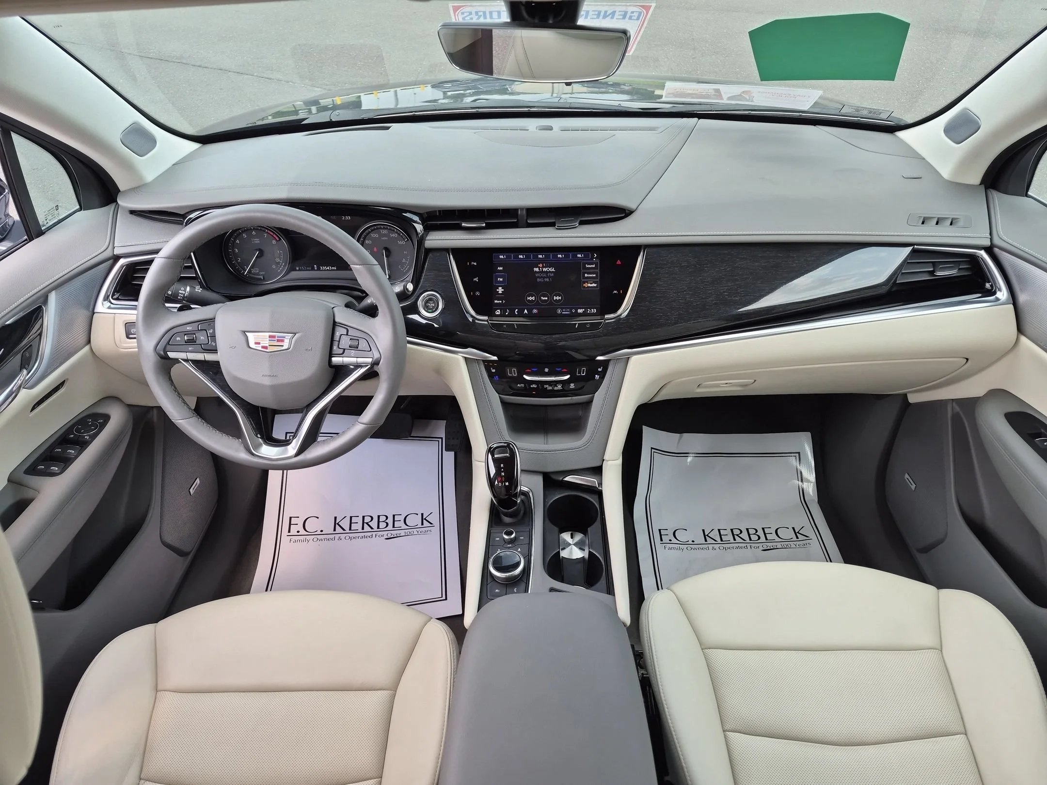 Used 2023 Wilder Metallic Cadillac AWD Premium Luxury image 20