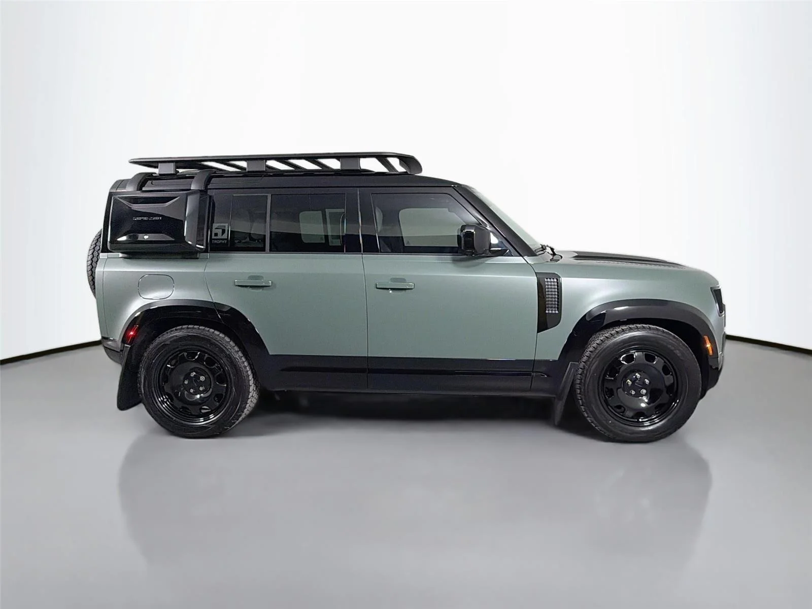 New 2026 Keswick Green LAND ROVER 110 Trophy Edition Keswick P40 image 4