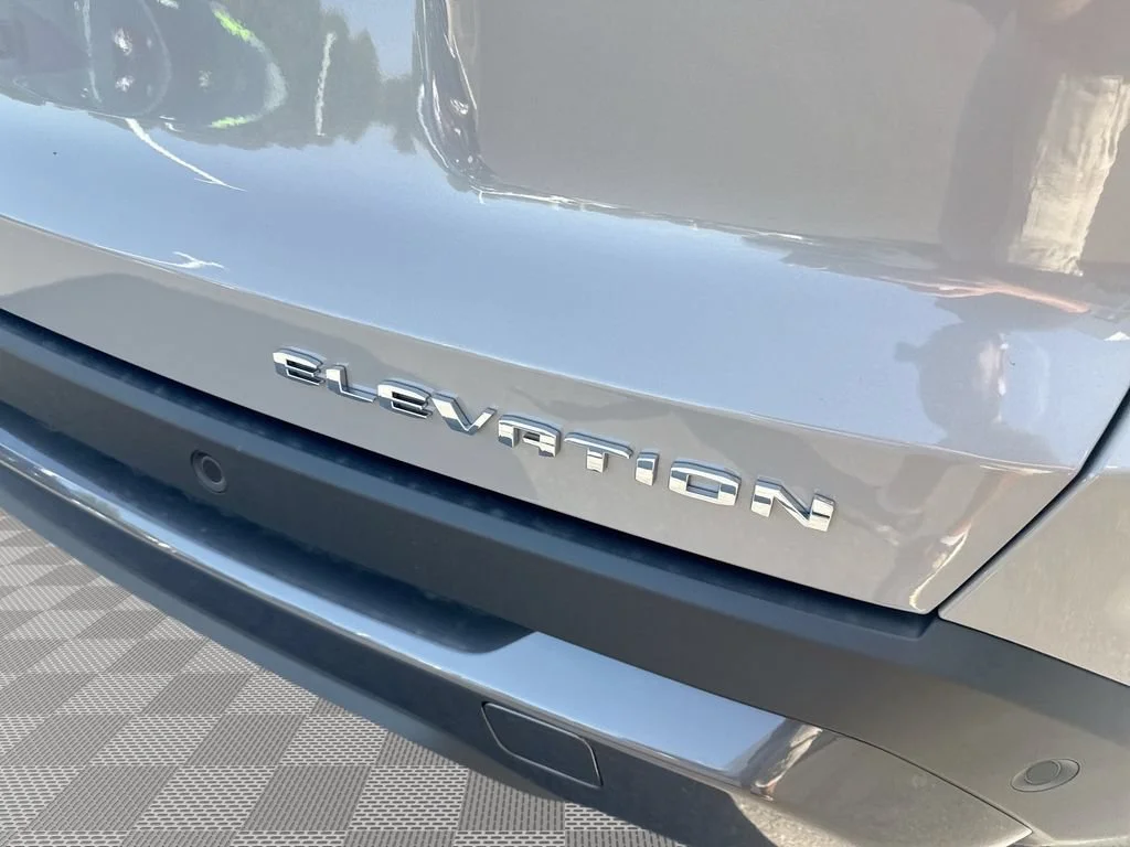 New 2027 Riverstone Metallic GMC Elevation image 28