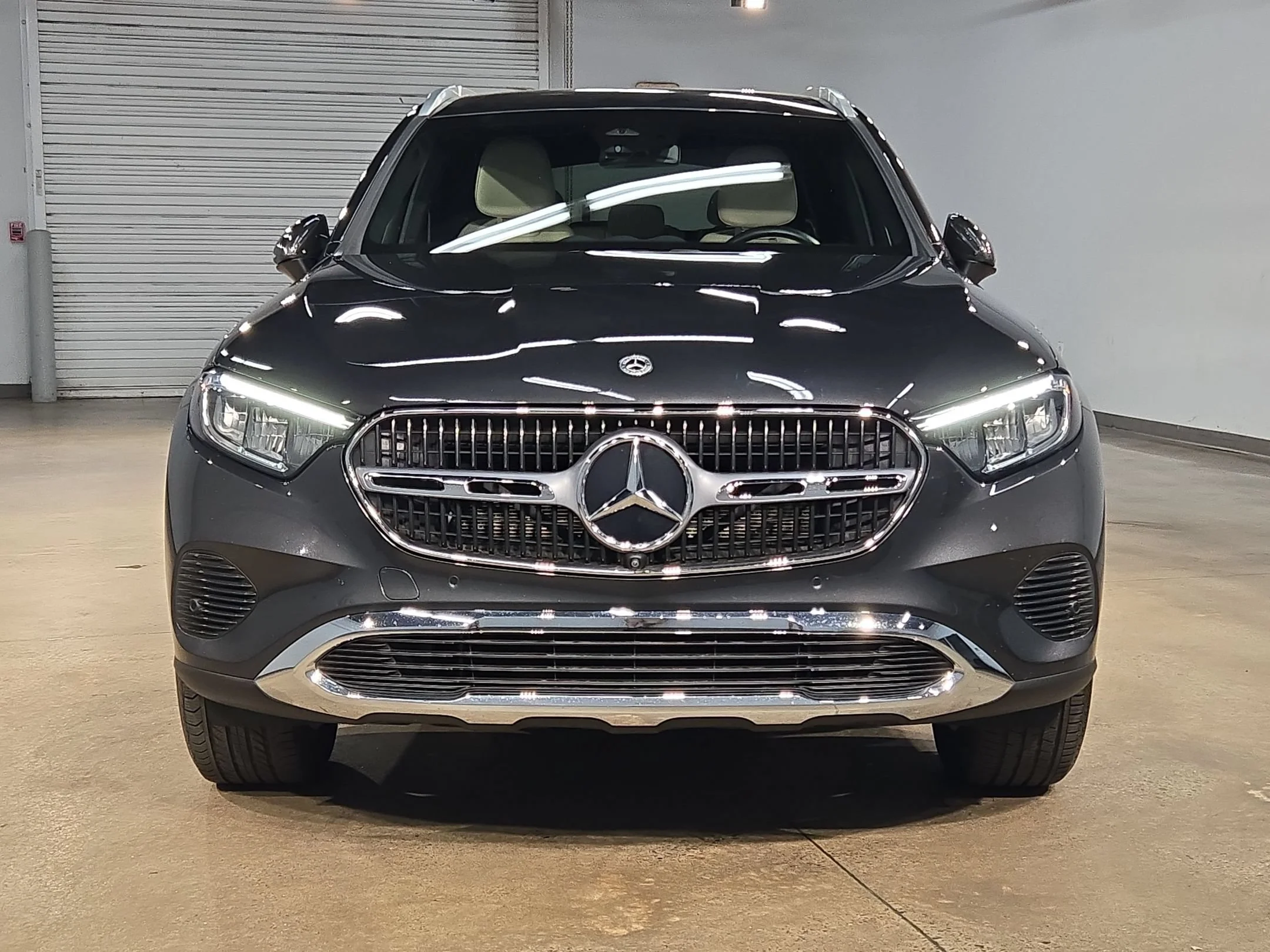 Used 2024 Graphite Grey Metallic Mercedes-Benz GLC 300 image 2