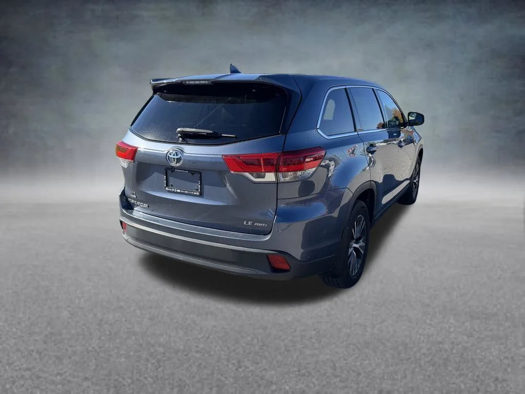 Used 2019 Blue Toyota LE Plus image 5
