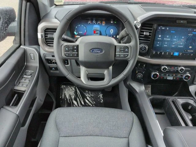 New 2026 Ruby Red Metallic Tinted Clearcoat Ford XLT image 15