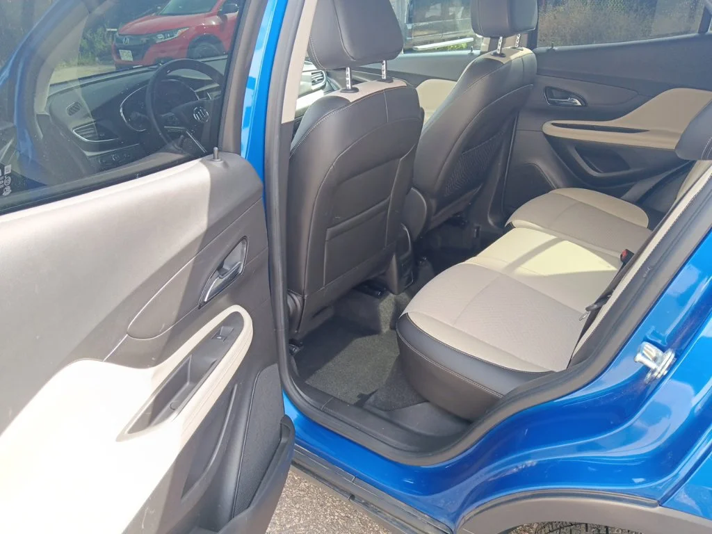 Used 2018 Brilliant Blue Metallic Buick Sport Touring image 30
