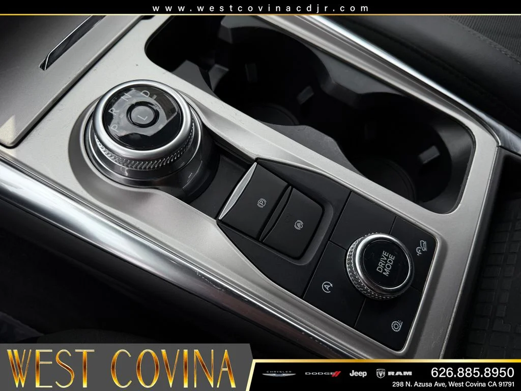 Used 2024 Silver Ford Platinum image 18