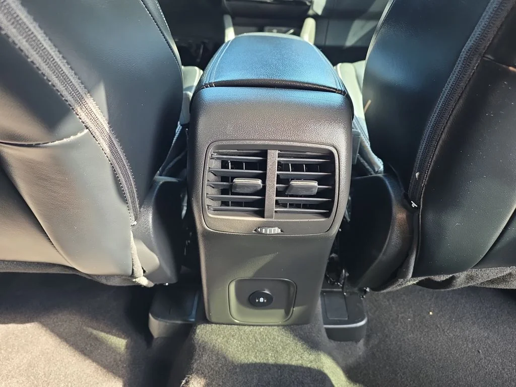 Used 2025 Carbonized Grey Metallic Ford Platinum image 13